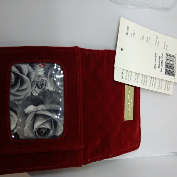 Adrienne Vittadini coin purse velvet red - Picture 2 of 3